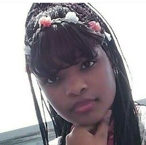 Meet your Posher, Malu